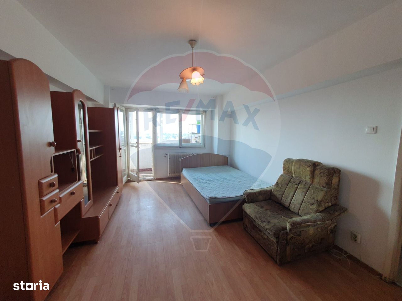 Apartament 3 camere bloc reabilitat,  Piata Rahova.