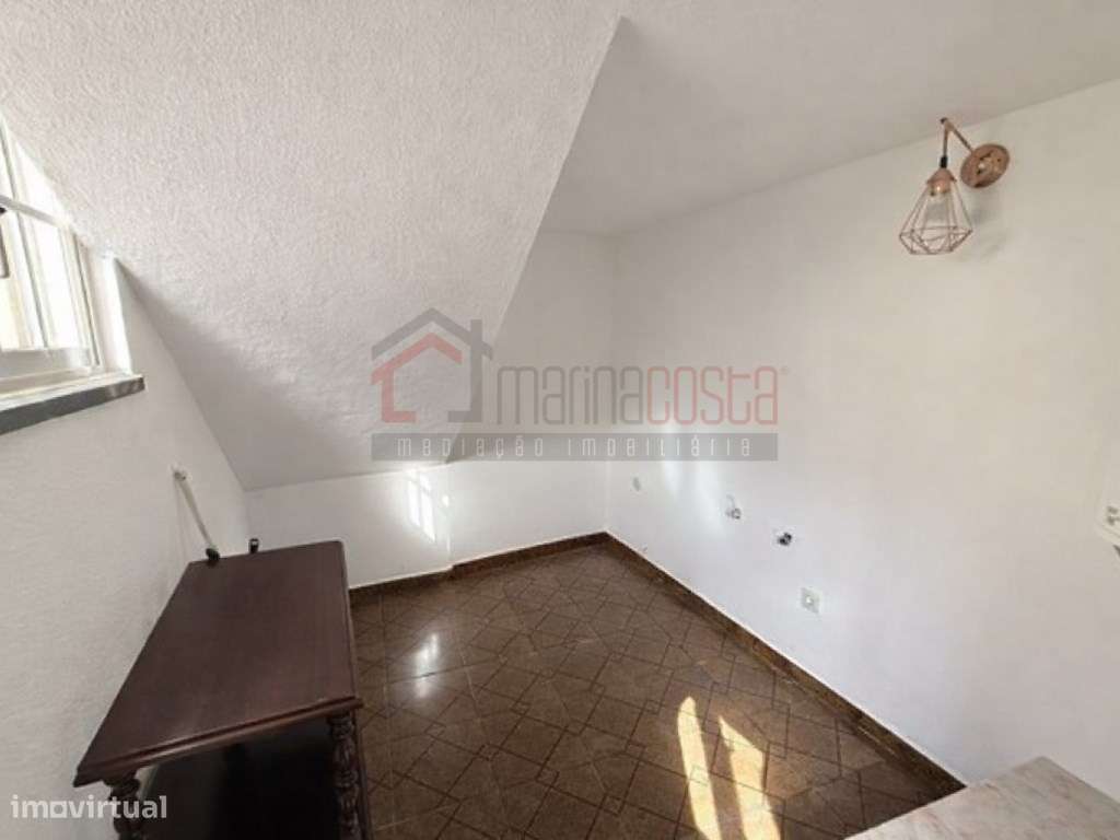 Andar de Moradia T1+1 Rés do Chão Lourinhã-8