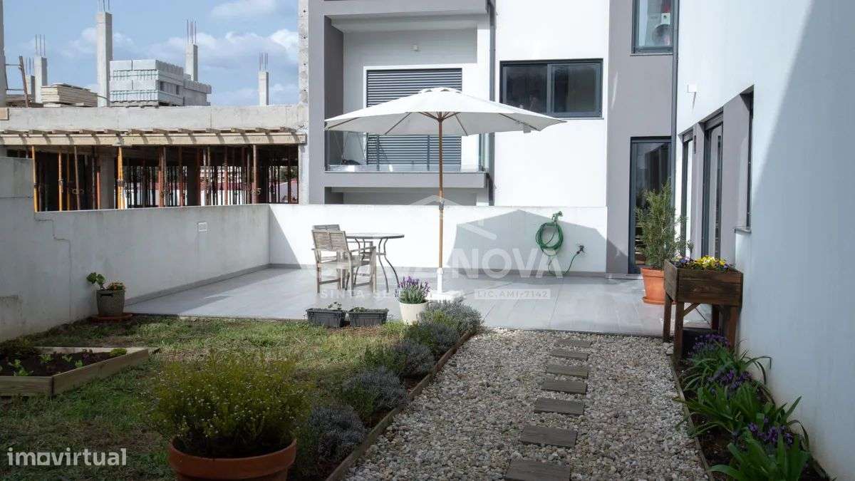 T2 c/ Terraço e Jardim em Rio Tinto-19