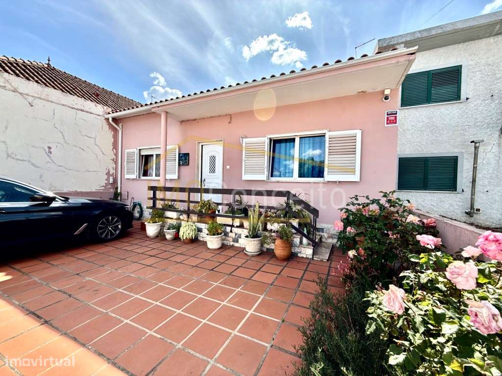 Moradia T4 - Térrea|| Centro da cidade|| | Jardim e Garagem|| - Ent... - Grande imagem: 2/35