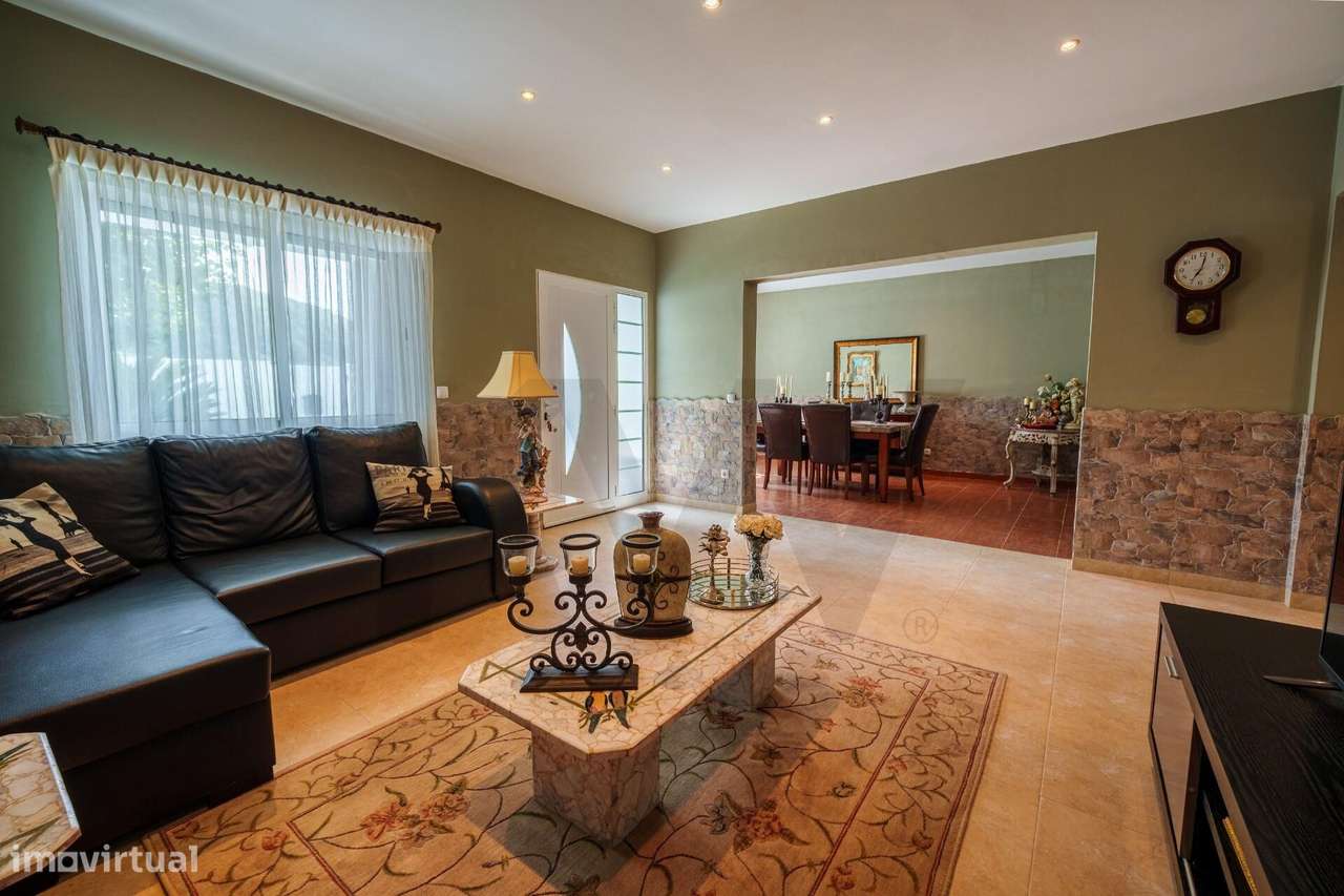 Moradia T2 nos Mosteiros – Conforto, tranquilidade e proximidade do ma-6
