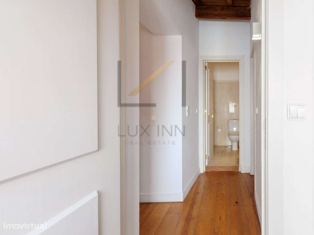 Apartamento T2 em Alfama, excelente localização-14