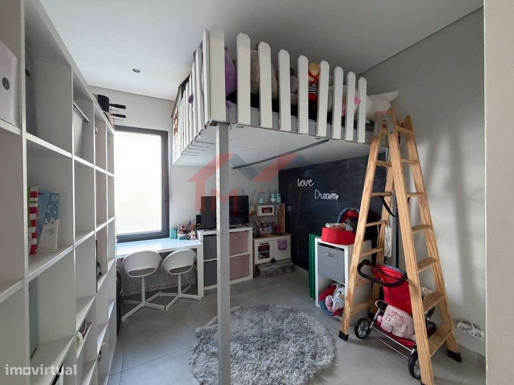 Apartamento T2 no centro com garagem e grande terraço - Almancil-12