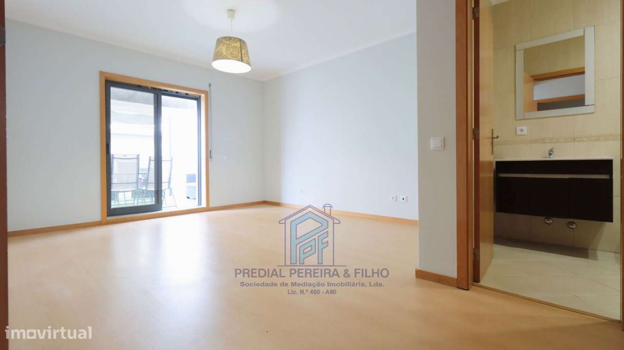 Apartamento T2  com Terraço - Baguim / Igreja-20