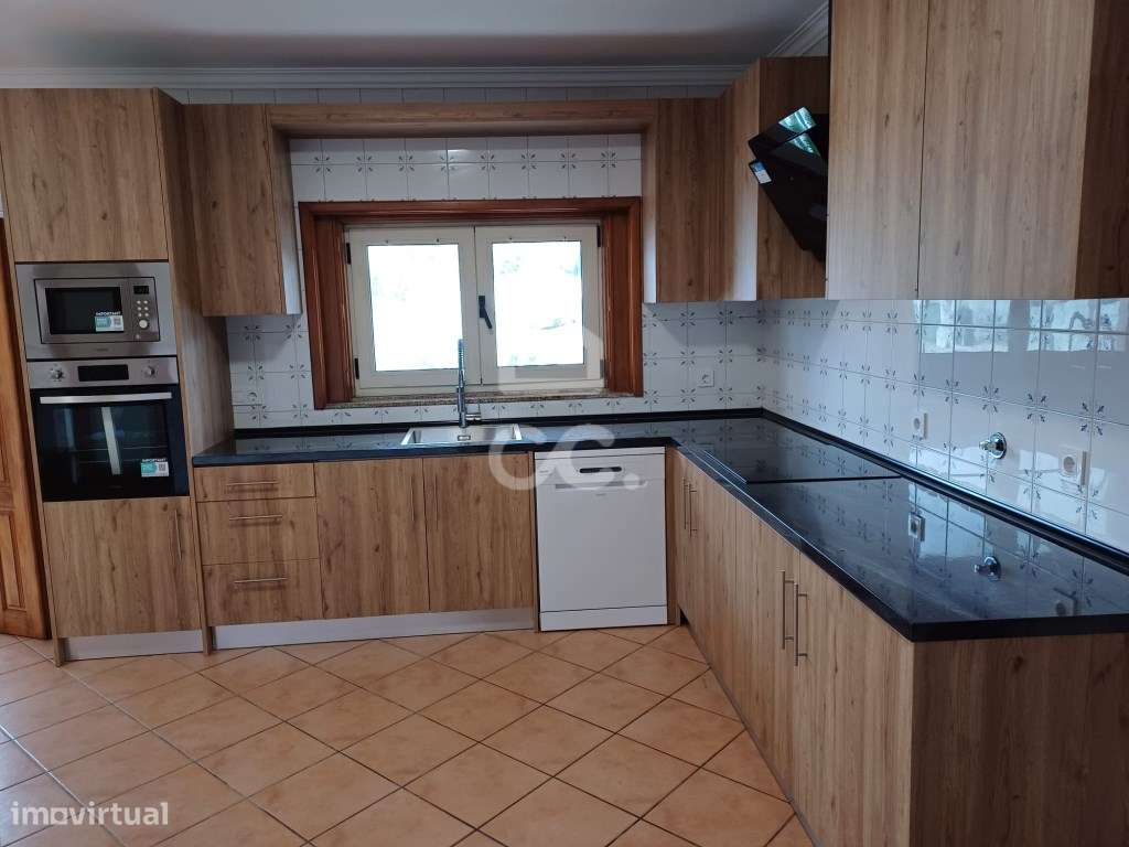 Moradia Térrea T3+2 com Jardim e Garagem em Nine, Vila Nova de Fama... - Grande imagem: 4/39