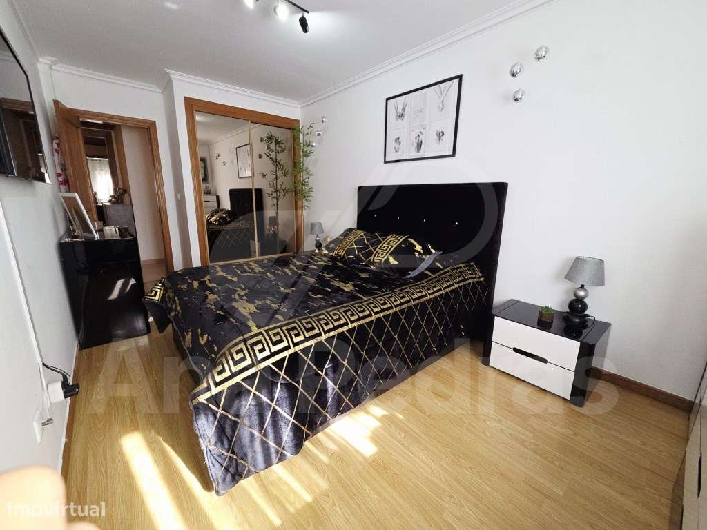 T2 Excecional com Terraço de 50m² na Baixa da Banheira-14