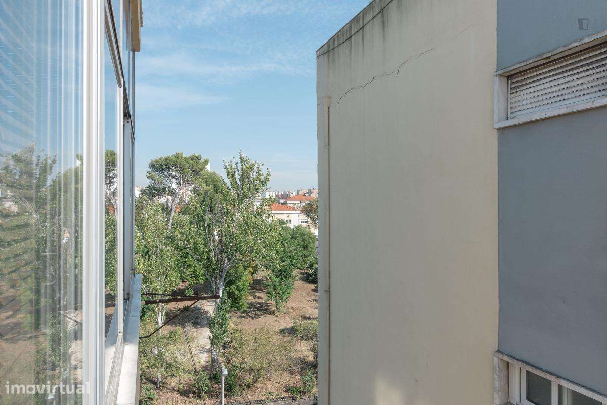 Quarto - localizado em Lumiar Lisbon - Grande imagem: 5/6