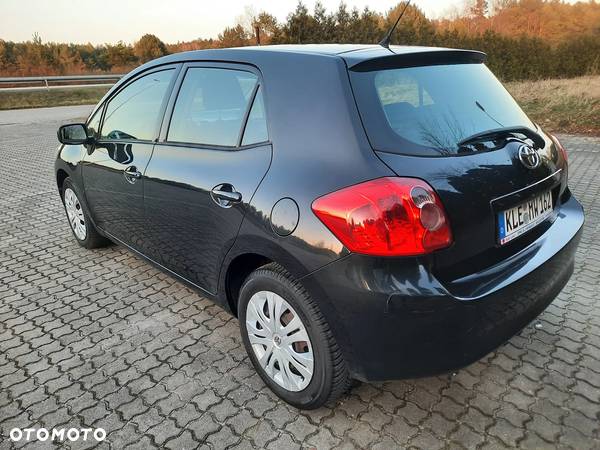 Toyota Auris 1.6 VVT-i Premium - 3