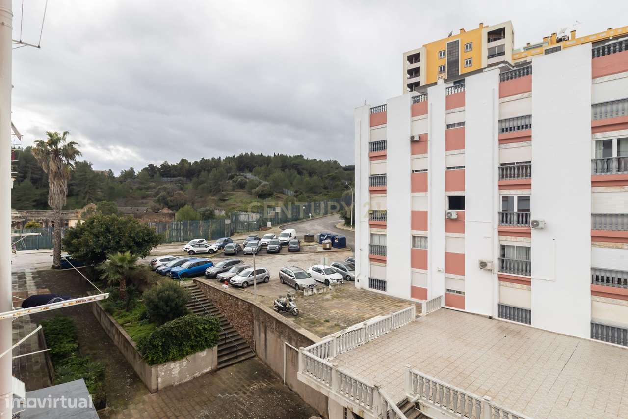 Apartamento T2+1 com Vista Mar | Viso – Setúbal-14