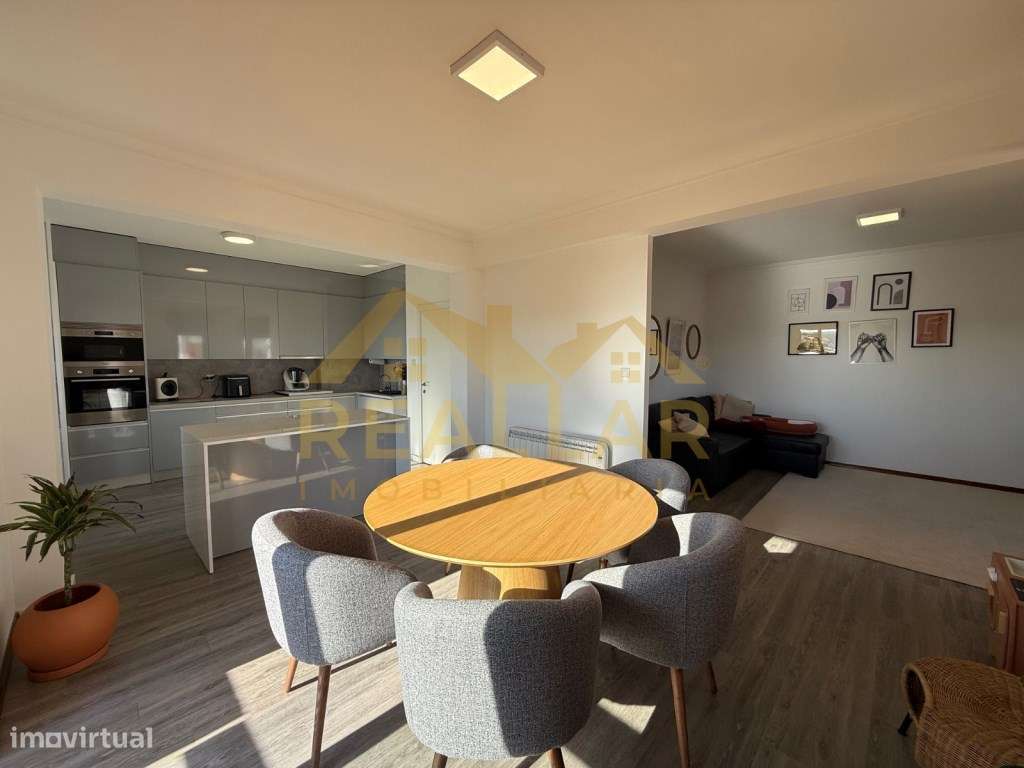 Apartamento T4 duplex situado em Montgeron - Póvoa de Varzim - Grande imagem: 5/29