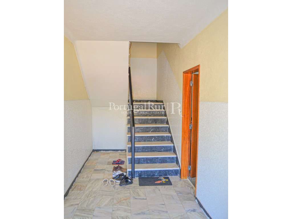 Moradia T4 em aldeia perto de Proença-a-Nova e de praia fluvial - Grande imagem: 4/47