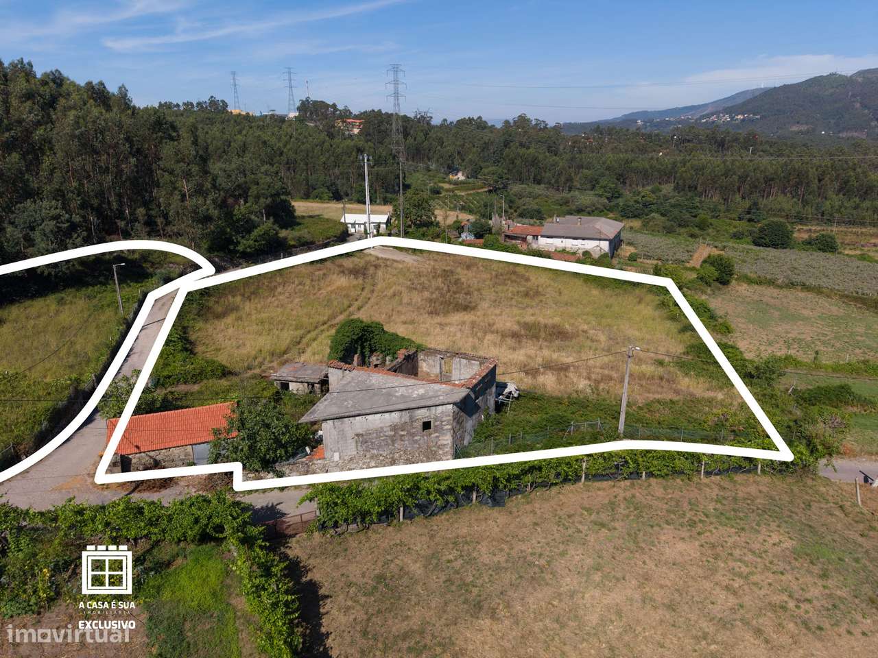 Quinta para restaurar em Macieira de Cambra - Exclusivo-16