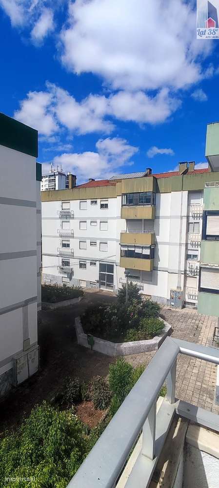 T2 Arroja, varanda na sala-15