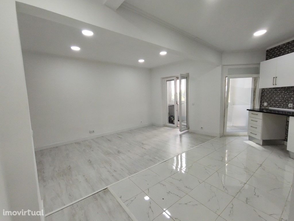 Apartamento em Agualva, duplex de 4 assoalhadas, totalmen...