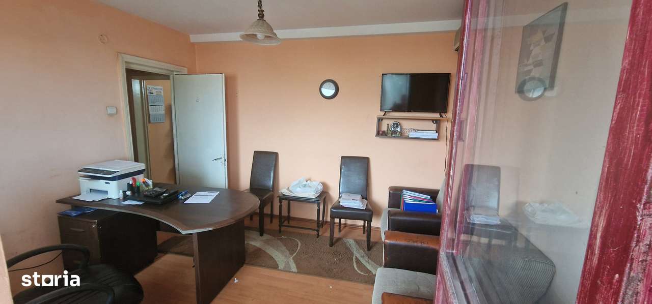 Trei camere etajul 1 , apartament Central. - Imagine principală: 2/19