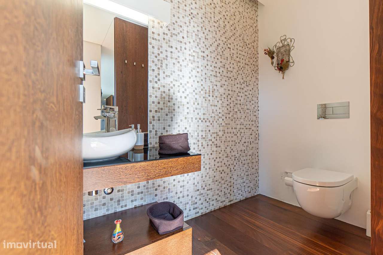MORADIA TÉRREA T3 de LUXO a 1KM da PRAIA , com 348 m² em LOTE 2300 m²-30