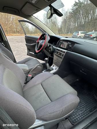 Toyota Corolla 1.6 VVT-i Luna - 8