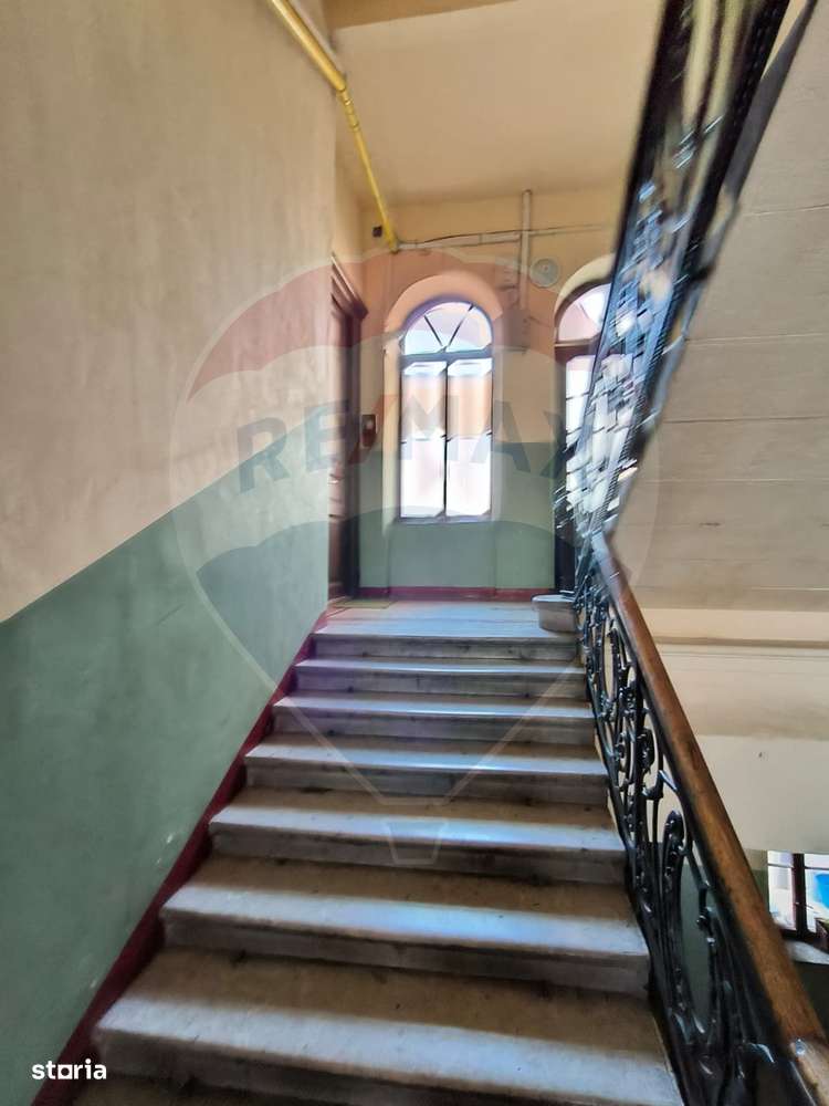 Apartament de vânzare în Palatul Berde, strada Horea-4