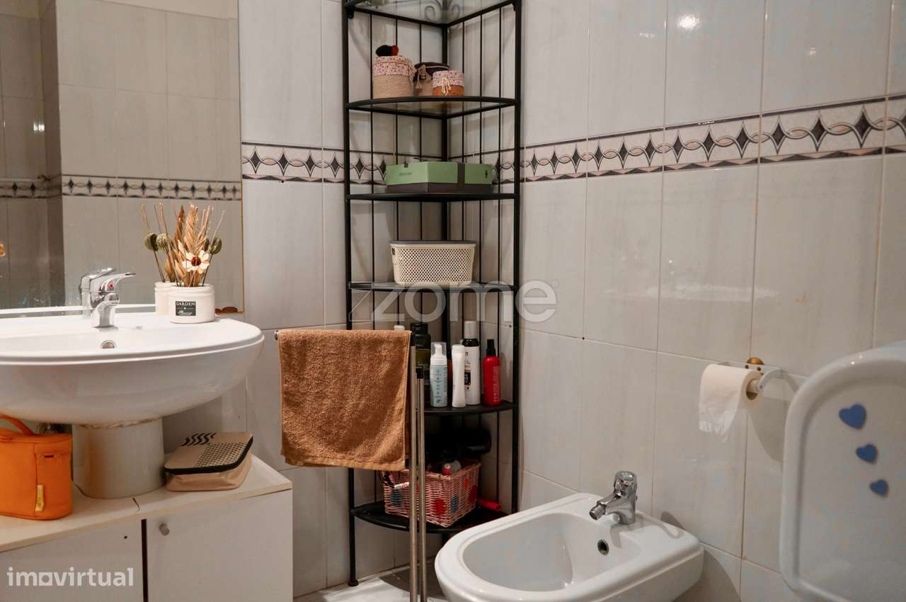 Apartamento T3 - Vale Mourão-14