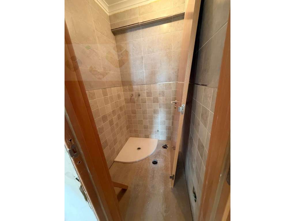 Amadora Urb. Quinta do Borel, T3, Remodelado, r/chão, Oportunidade!!!!-12