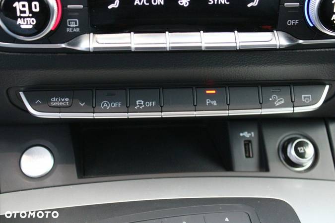 Audi Q5 35 TDI mHEV S tronic - 26