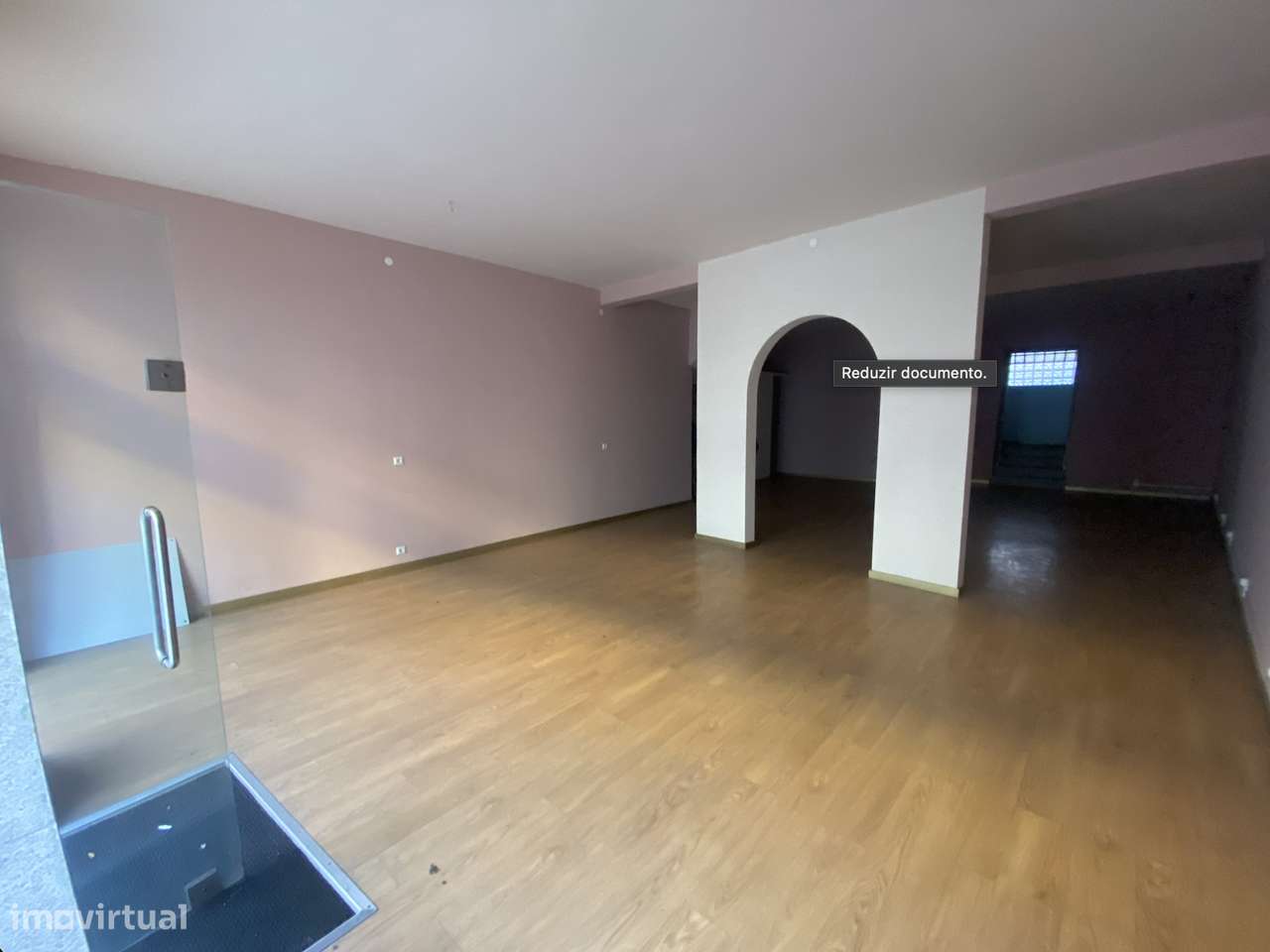 Estabelecimento em ótima localização - Grande imagem: 2/3