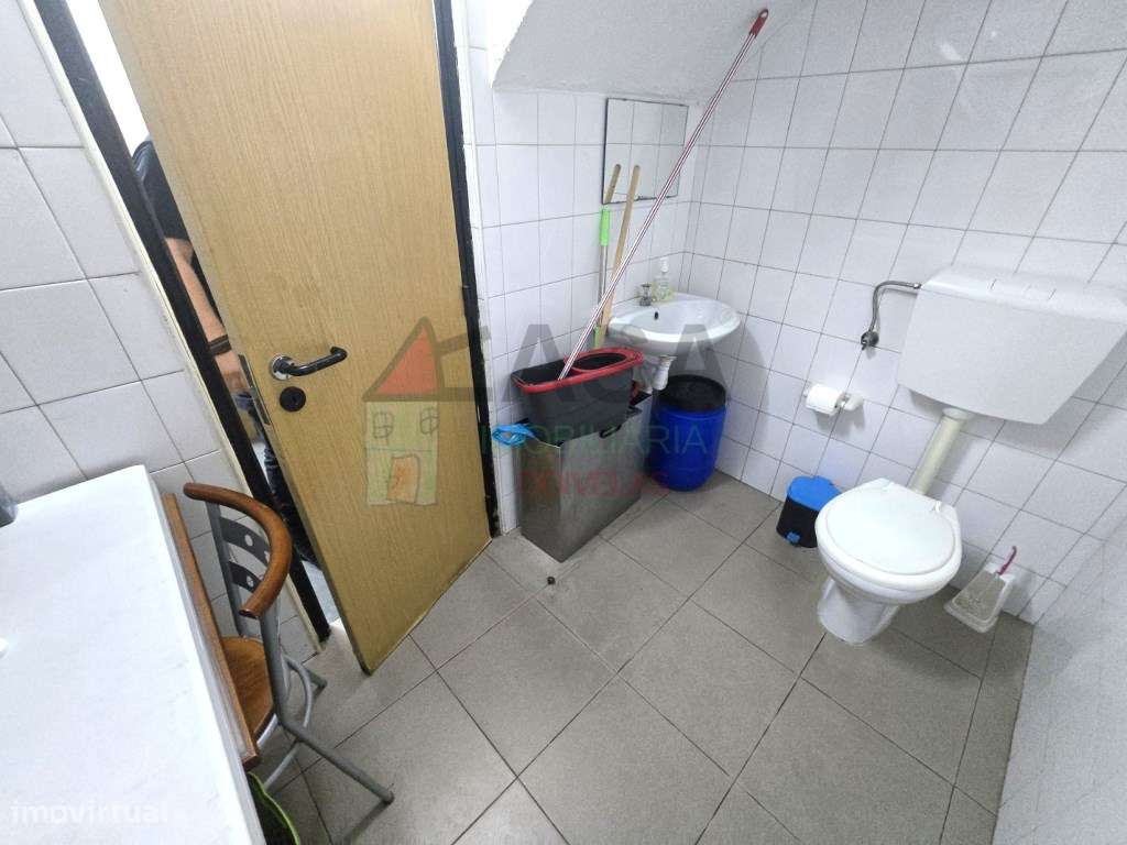 Restaurante em Funcionamento | 70 m² | Renda 200 € | Odivelas-17