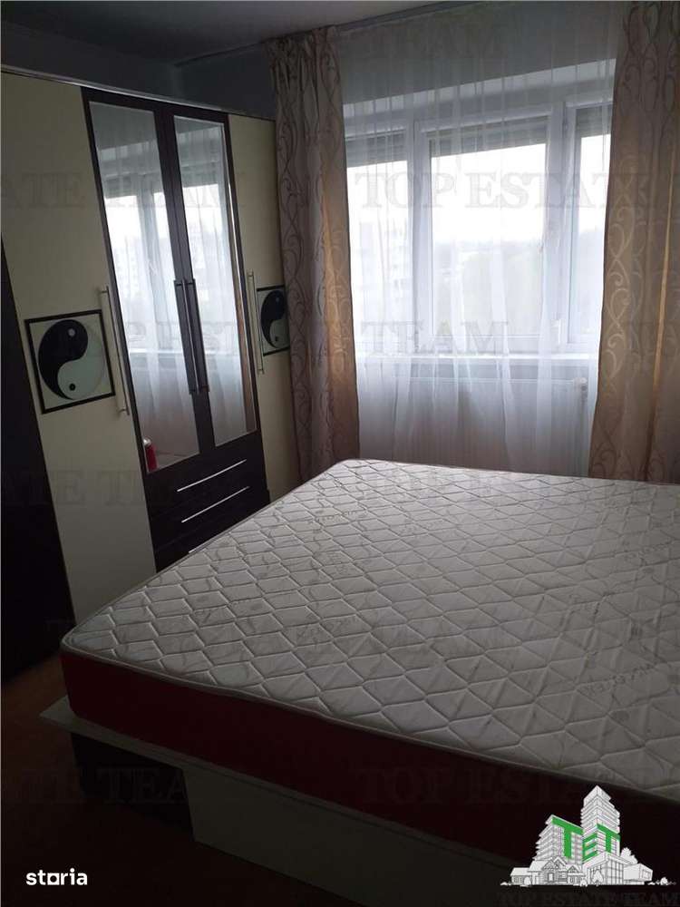 Apartament 3 camere - elegant - Calea Calarasilor - Braila - vanzare - Imagine principală: 3/7