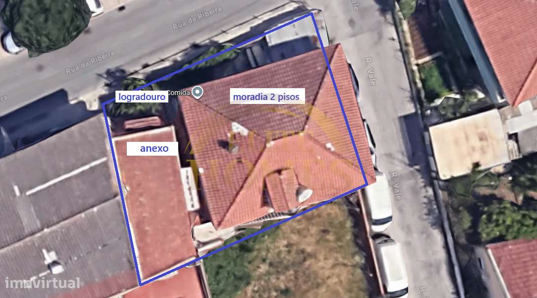 Moradia Bifamiliar com Potencial – Excelente Oportunidade de Investime-16