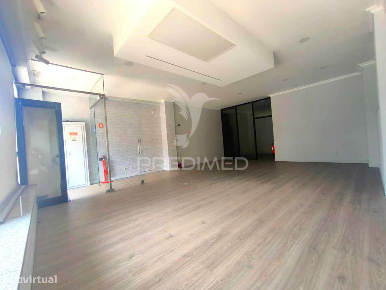 Espaço comercial para arrendamento - U.F. Nogueiró e Tenões - Grande imagem: 4/8