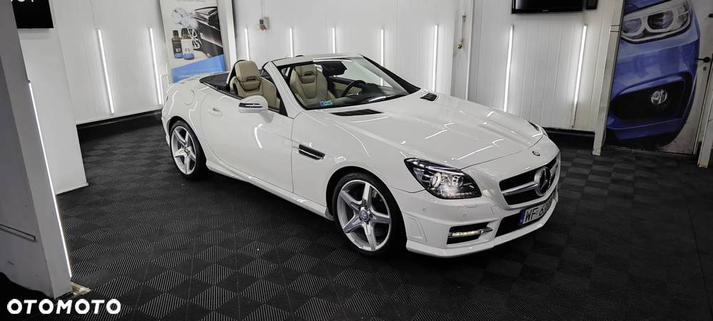 Mercedes-Benz SLK 250 CGI - 22