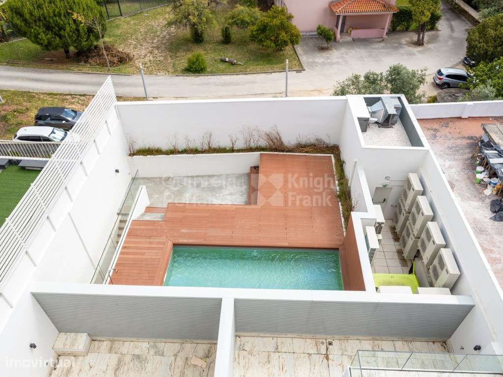 Apartamento T2 com estacionamento à venda nas Avenidas Novas-24
