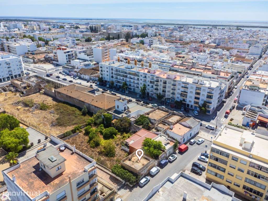 Terreno com Casa em ruínas no Centro de Olhão - Grande imagem: 5/60