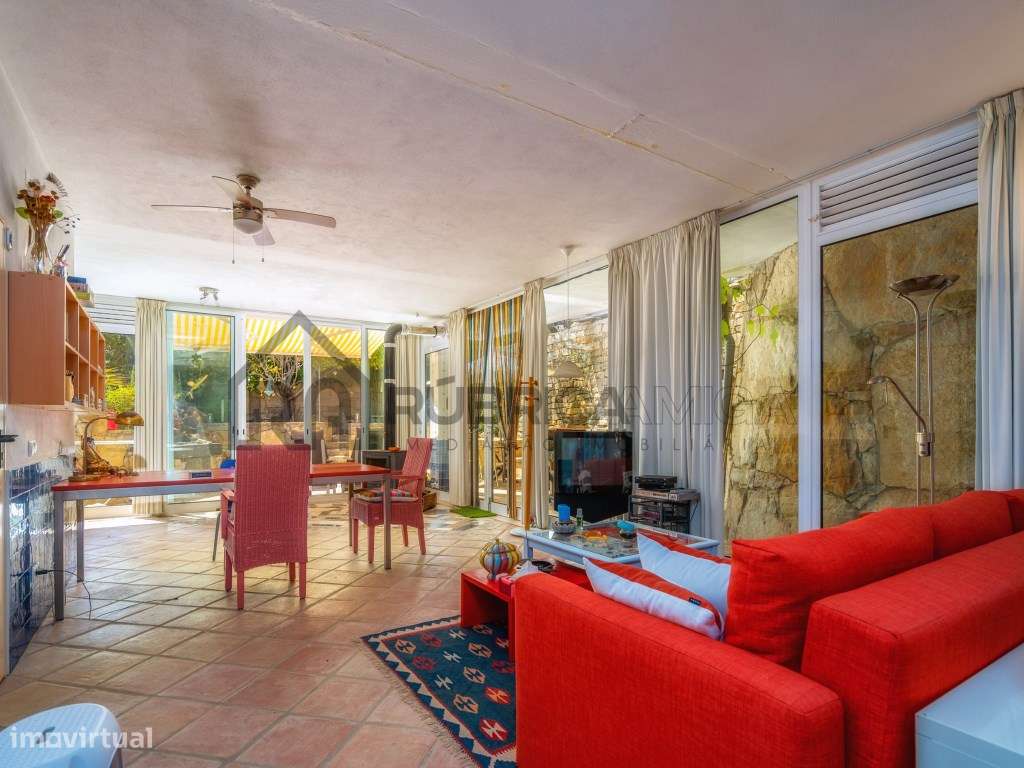 Propriedade Única em Zona Privilegiada com Vista Mar e Piscina - Loulé-31