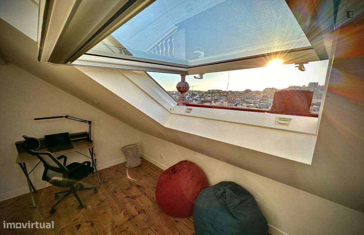 Quarto - localizado em Anjos Lisbon - Grande imagem: 4/14