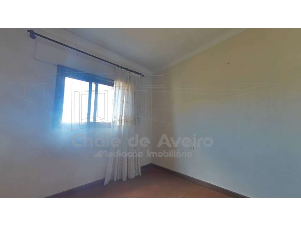 Quinta com 5.000 m2 e casa habitação T5 em Águeda-11