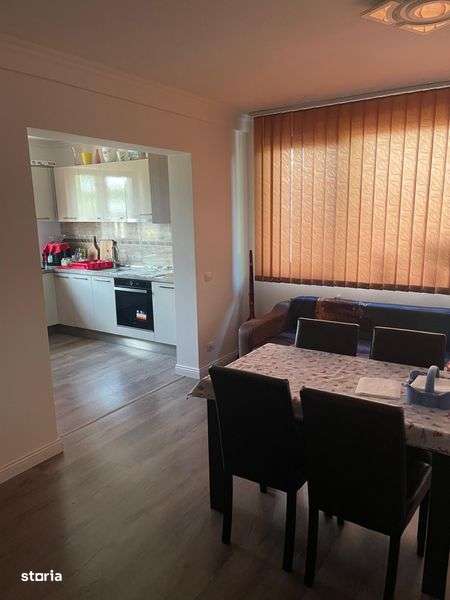 Se vinde casa din duplex in Botosani - Imagine principală: 4/8