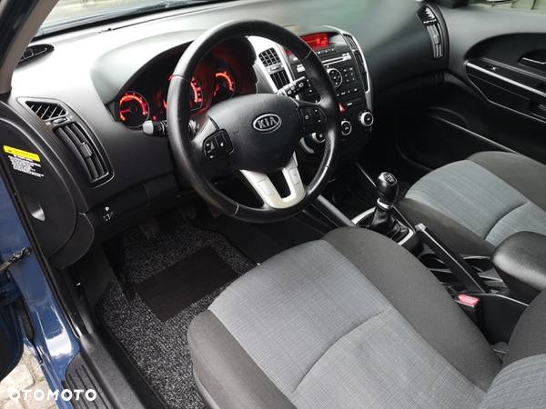 Kia Ceed Cee'd 1.4 M - 12