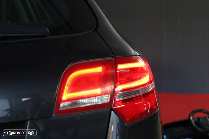 Audi A3 Sportback 1.6 TDI Attraction Special Edition - 34