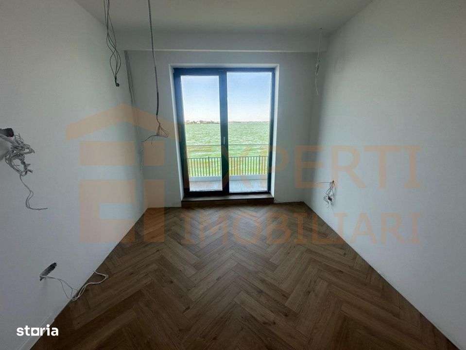 Apartament 3 camere Lake On Residence - vedere superba catre lac!-2