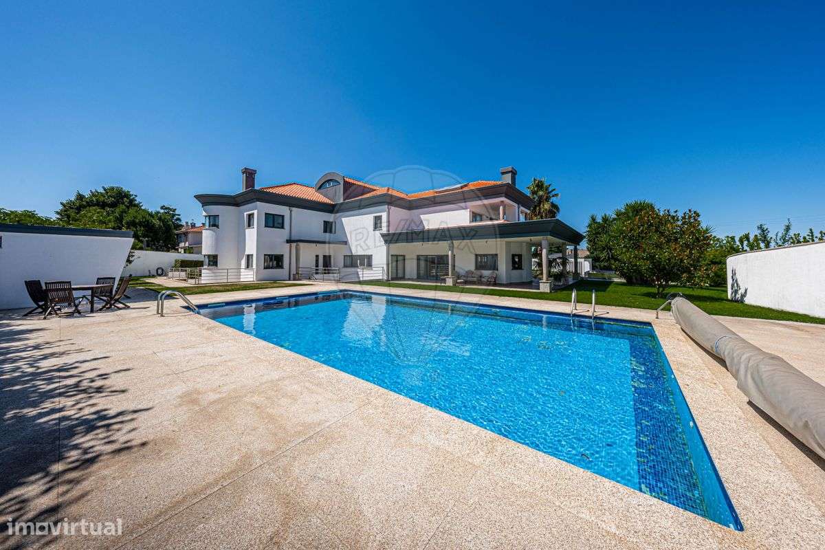 Moradia T5 para venda - Grande imagem: 1/50