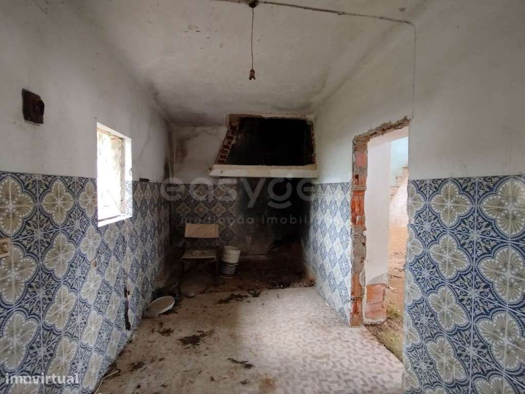 Moradia de dois pisos para reconstrução, em Casal da Légua, Condeix... - Grande imagem: 5/13