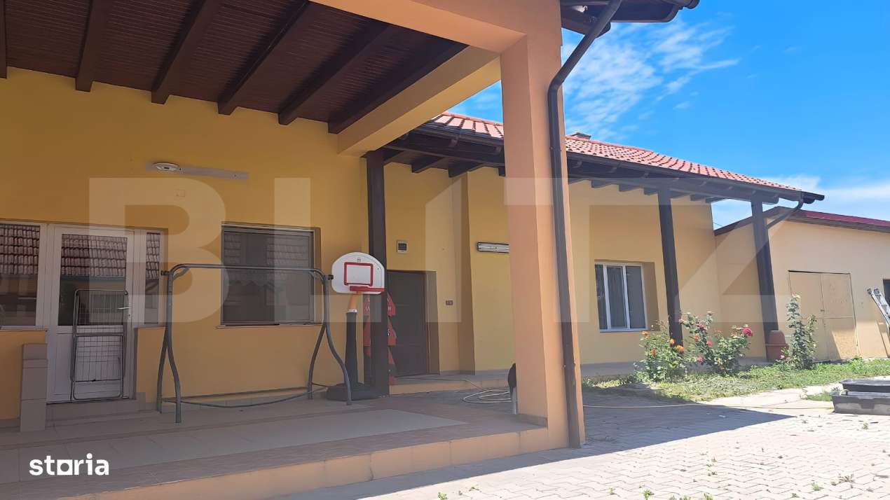 Casa 500 mp, spatiu comercial 122 mp, teren  7900mp - Botiz - Imagine principală: 2/9