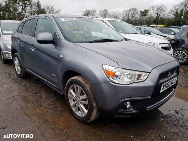 Dezmembrez mitsubishi ASX 2011 1.8 diesel - 1