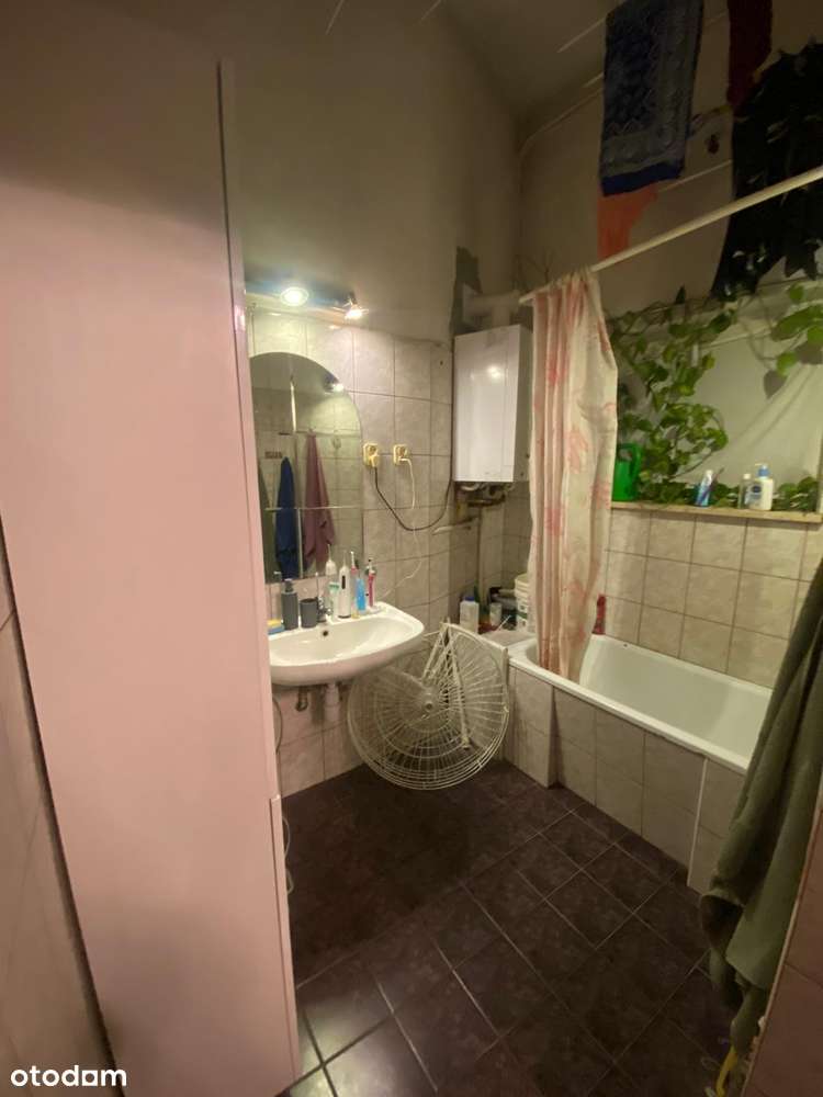 Stare Miasto ul. Sarego  trzypokojowe mieszkanie na sprzedaż-4