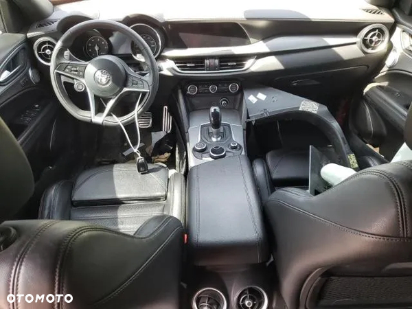 Alfa Romeo Stelvio 2.0 Turbo TI Q4 - 10