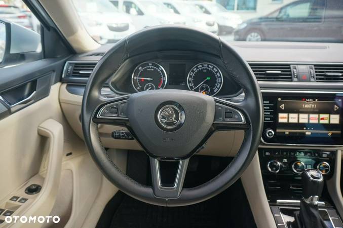 Skoda Superb 2.0 TDI Style DSG7 - 13