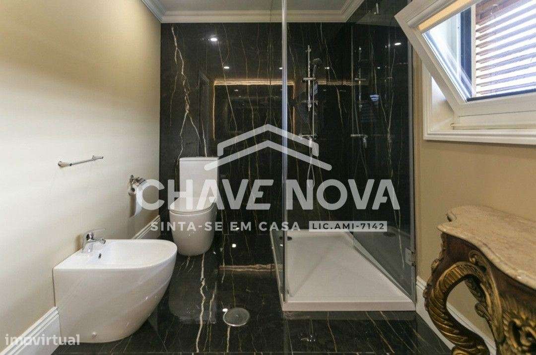 Moradia V3 c/piscina em Melres (vistas de Rio)-17