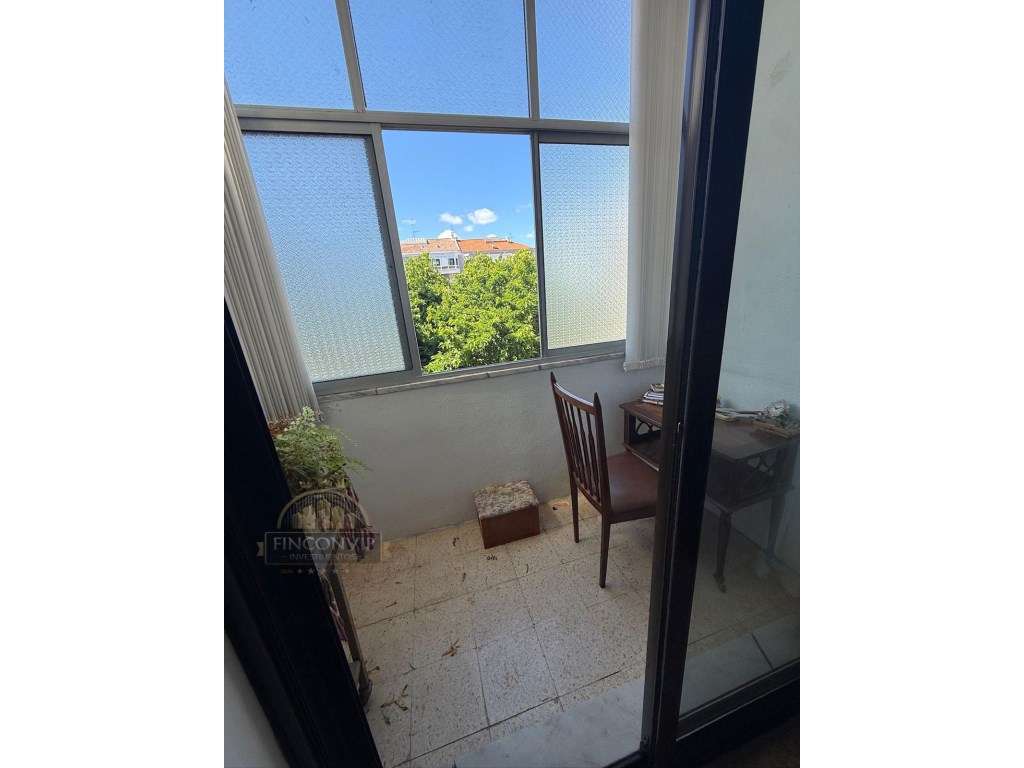 Apartamento T3 à Venda - Cruz de Pau, Amora-10