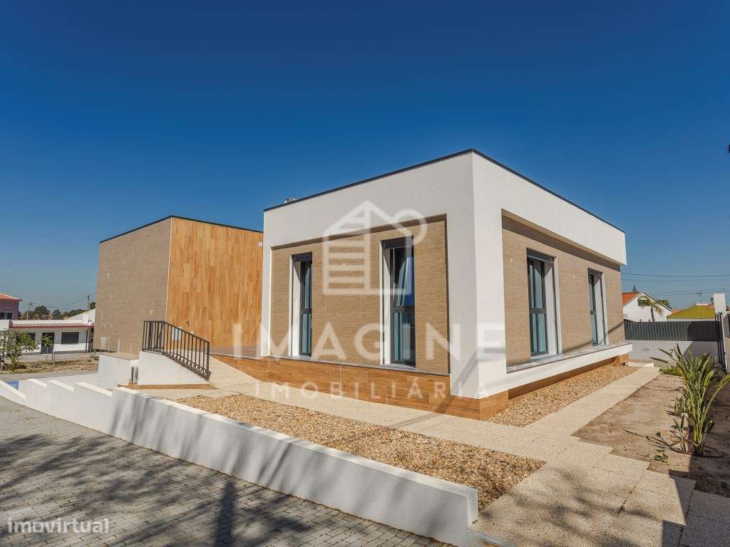 Moradia com 1385m2 de terreno para venda em Azeitão - Grande imagem: 5/60